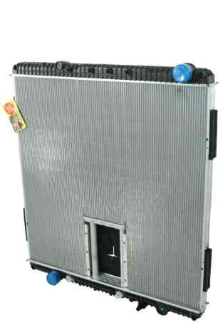 Freightliner Radiator With Crank Box 2008 And Newer Columbia Angled View. 